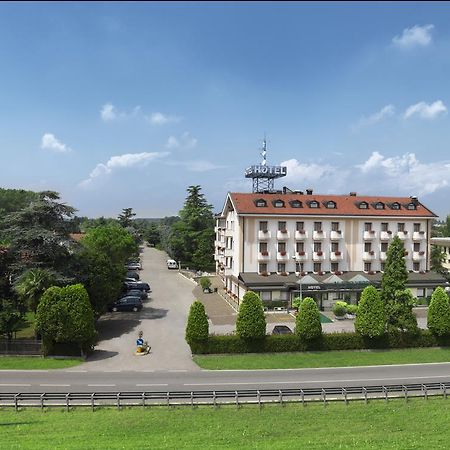 Hotel Al Pino Verde Кампосампиеро Екстериор снимка