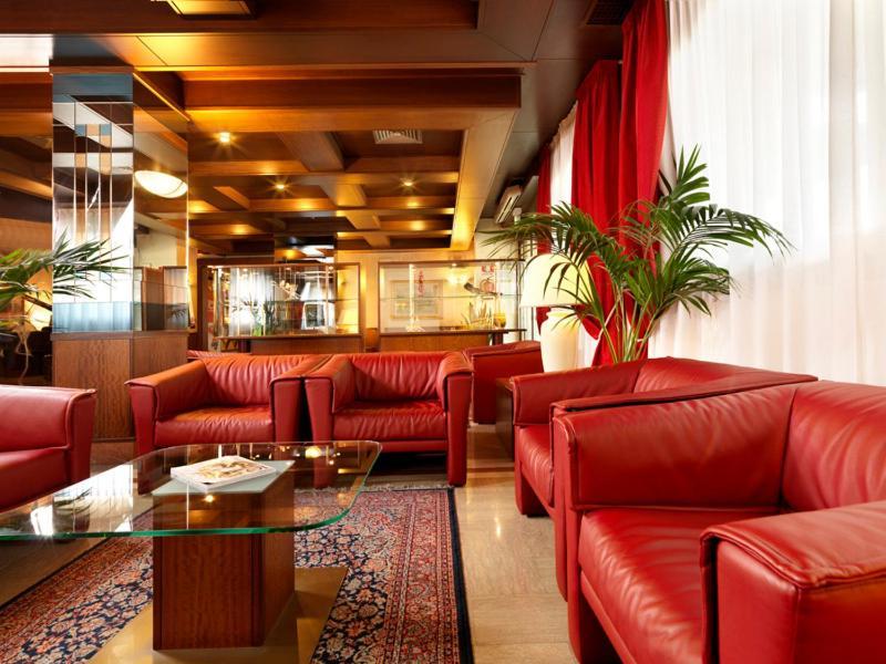 Hotel Al Pino Verde Кампосампиеро Екстериор снимка