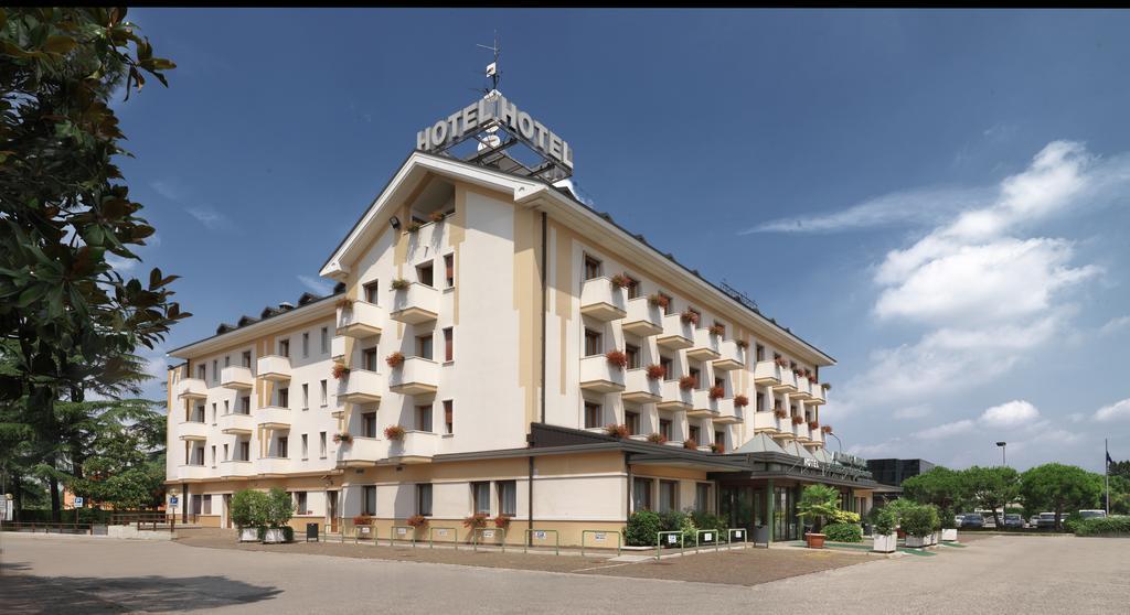 Hotel Al Pino Verde Кампосампиеро Екстериор снимка