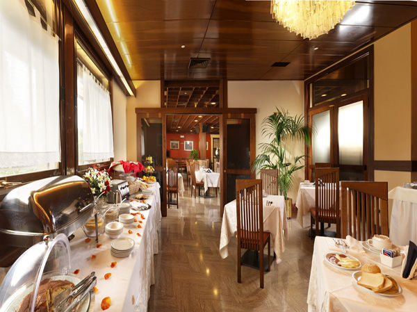 Hotel Al Pino Verde Кампосампиеро Екстериор снимка